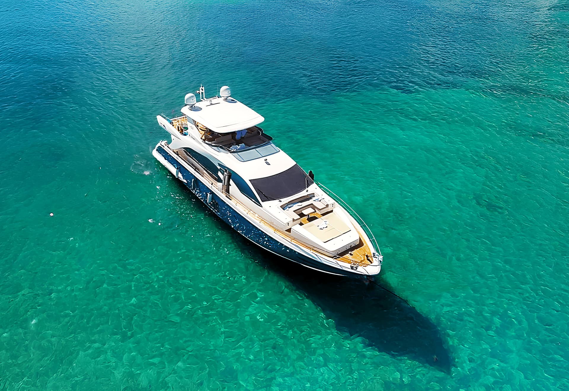 Azimut 86, 1/5